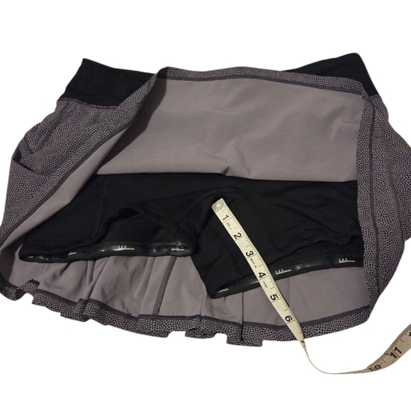 Lululemon Circuit Breaker Skirt II W88128 Women's Sport Skort Size 6 Gray Black - Picture 7 of 13